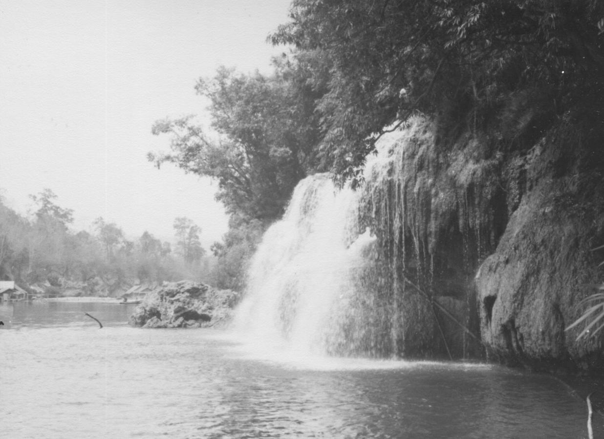 Albergue Bankaikow Kanchanaburi Exterior foto